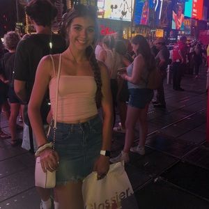 Meet your Posher, Christina